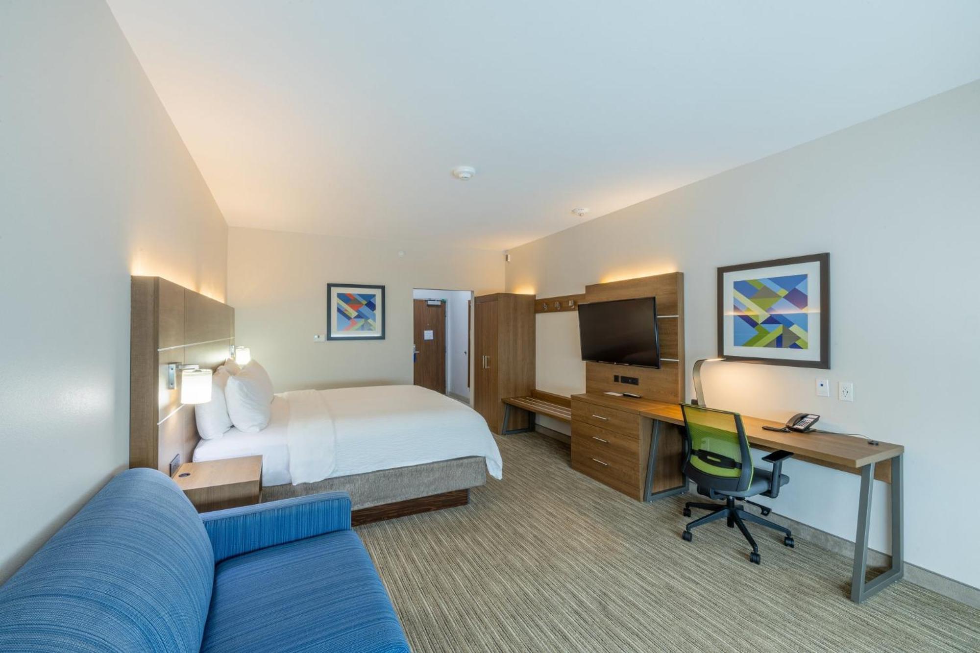 Express & - By Ihg Hotel